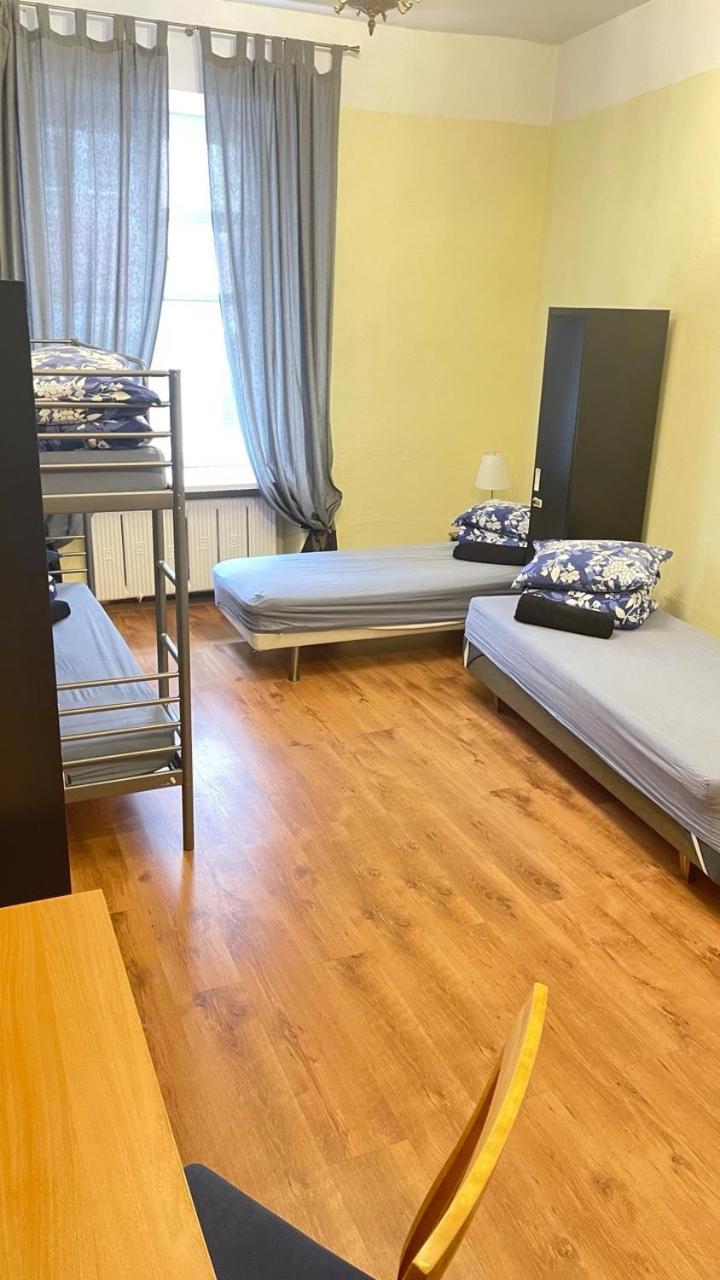 Reval Hostel Esterno foto